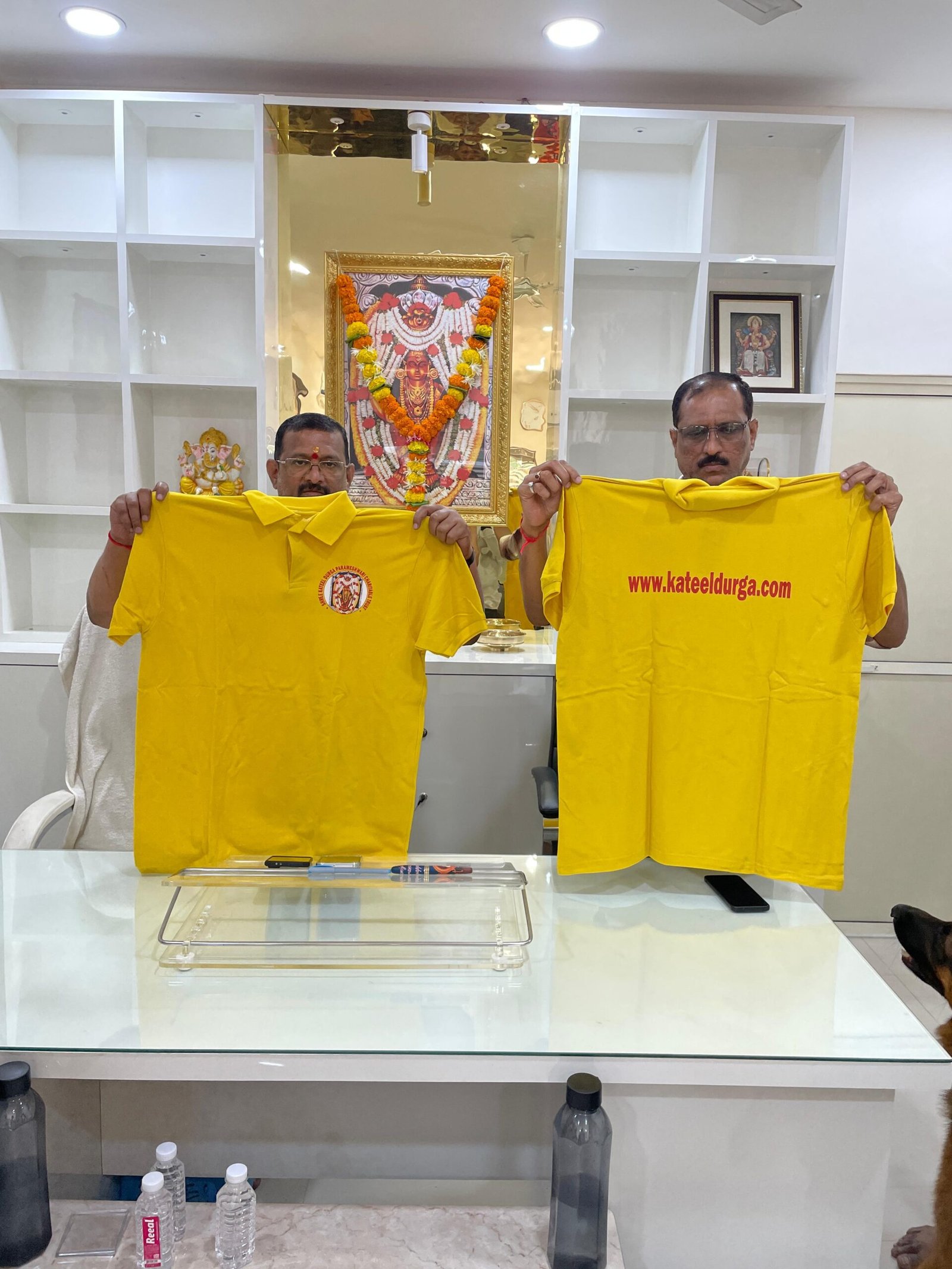 T-shirt Distribution